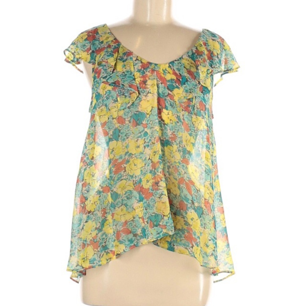 NWOT BCBGeneration floral blouse, cap sleeves, M